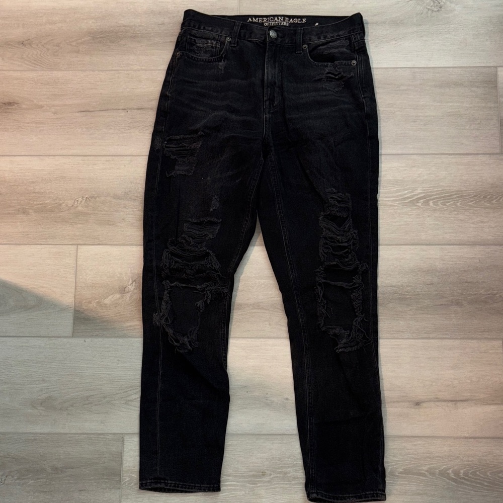 American Eagle Outfitters High Rise Black Distressed Jeans